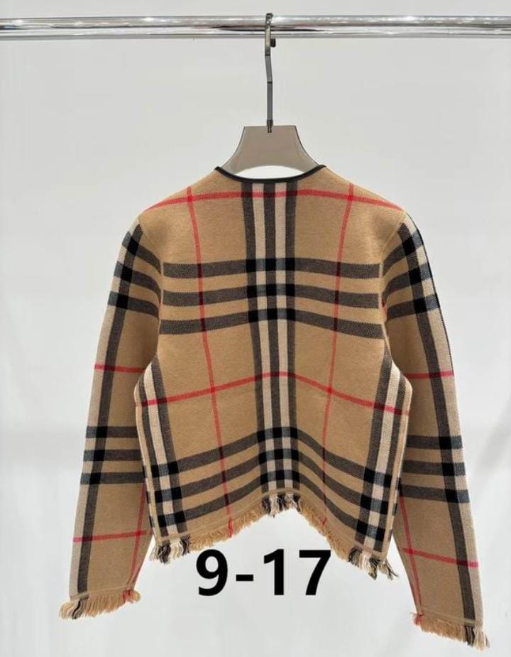 Burberry Zippered jacket with a plaid pattern